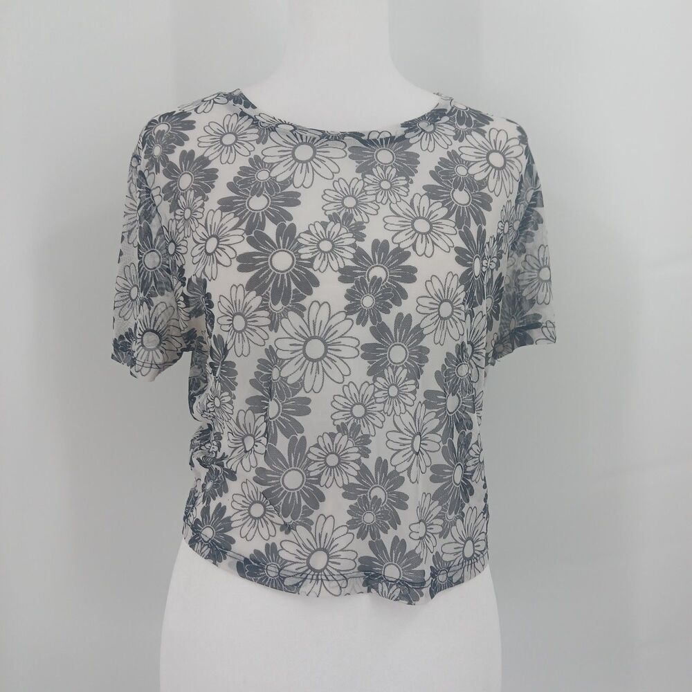 womans size xl semi sweet white and grey sheer floral short sleeve cropped top